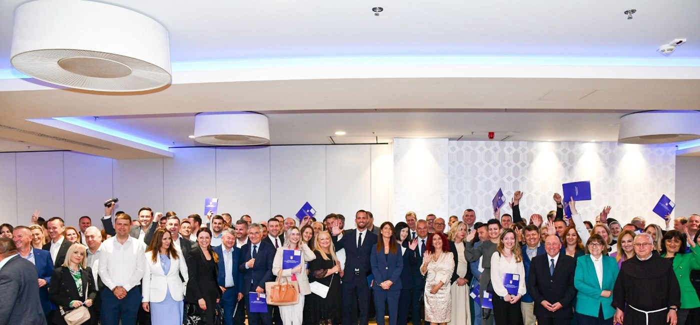 Erlić u Mostaru dodijelio 88 ugovora prekogranične suradnje vrijednih 4,2 mil. €