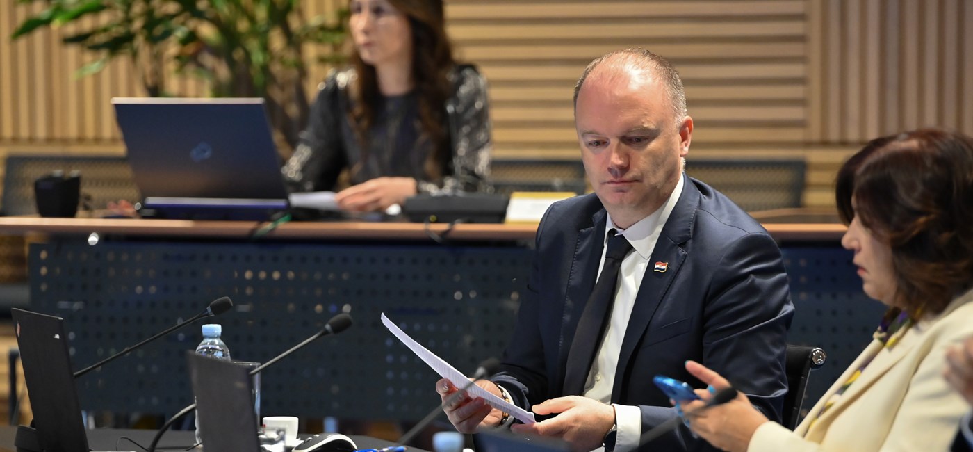 500 stipendija za učenje hrvatskog jezika