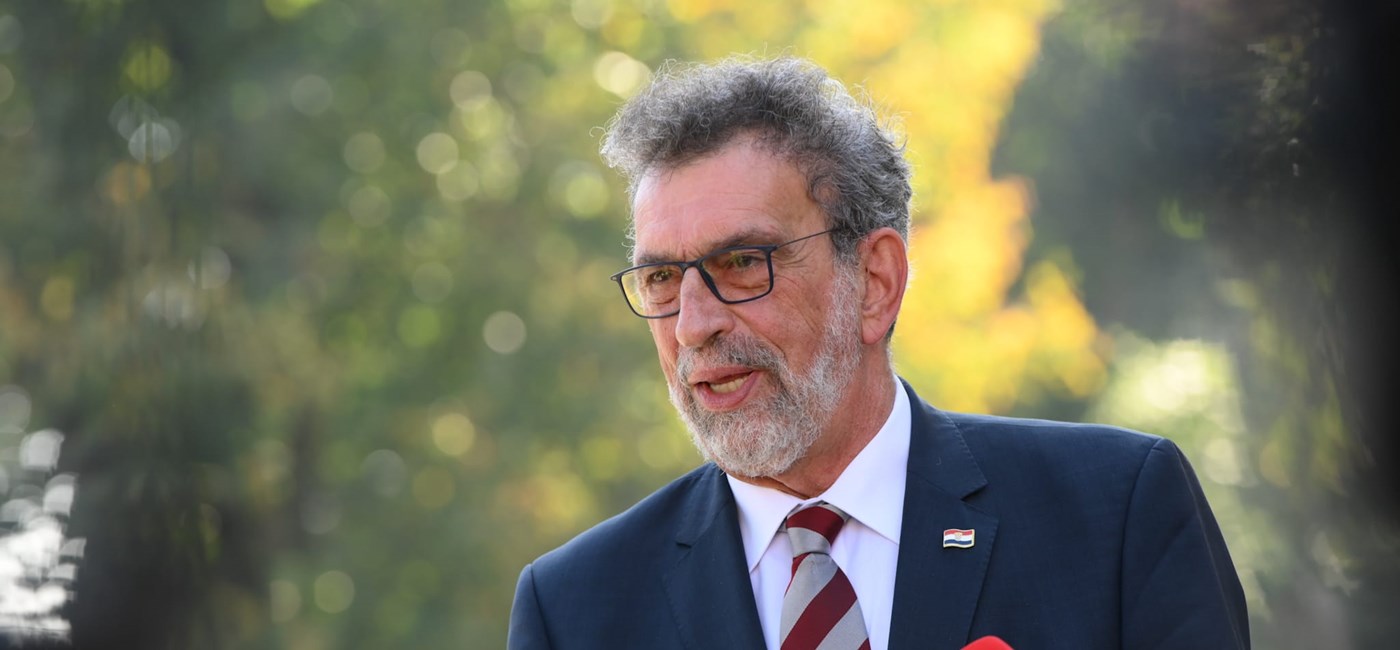 Fuchs pozvao na prekid bojkota nastave i povratak djece u školu