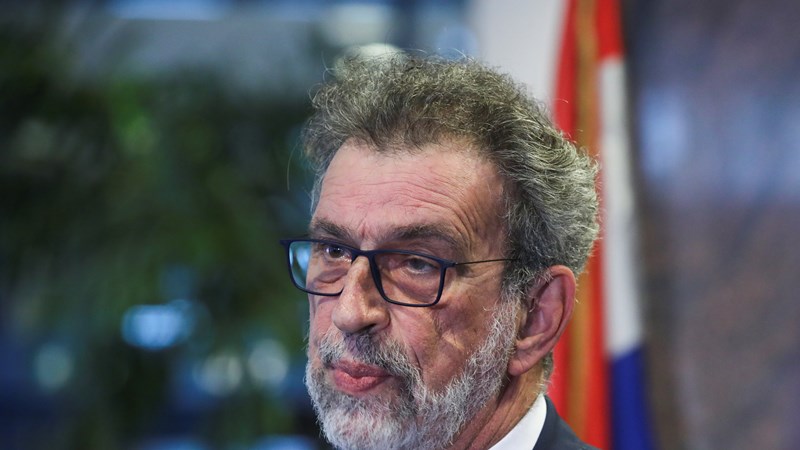 Fuchs: Povećavamo sigurnost u školama, vrata će se zaključavati