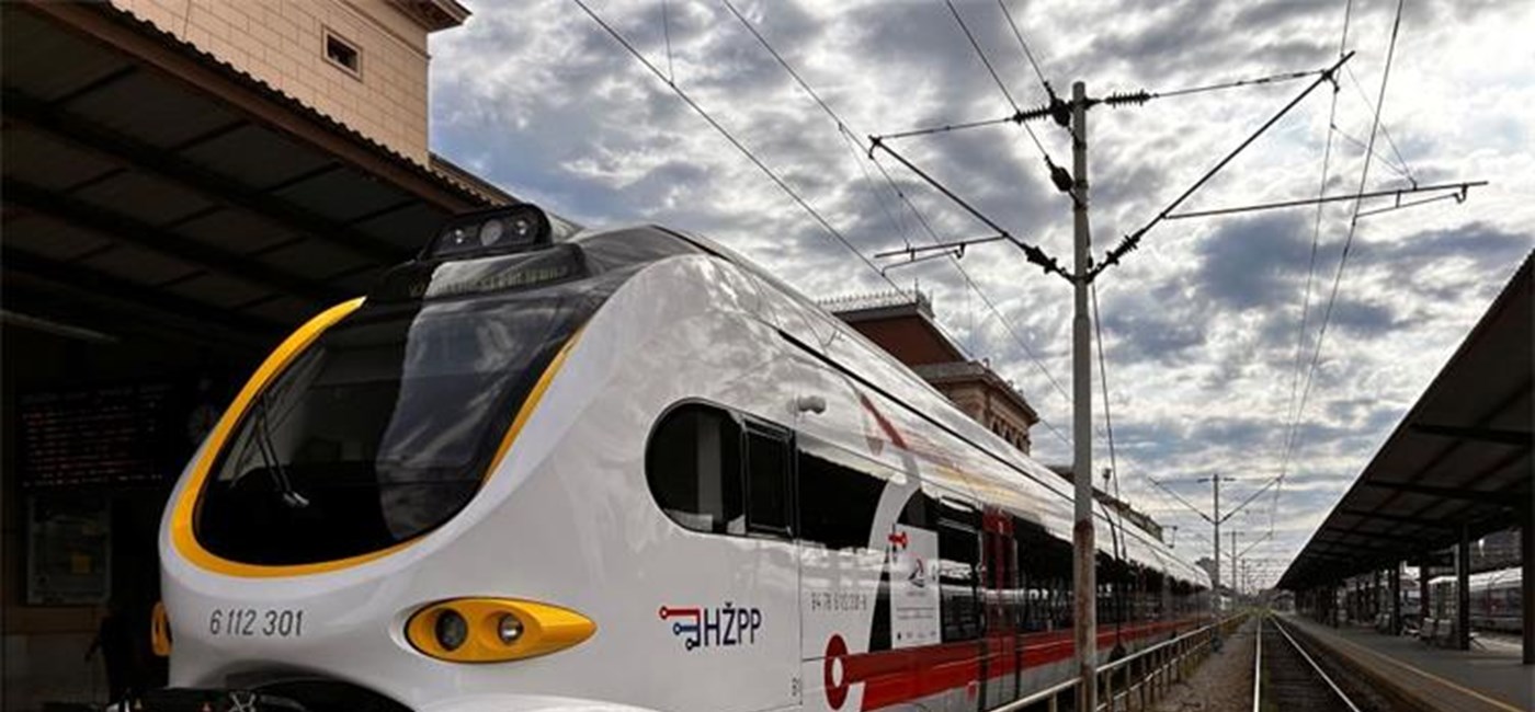 Besplatan prijevoz vlakom za djecu, učenike, redovne studente i umirovljenike u 2025. godini