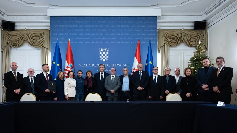 U mandatu naše Vlade osnovica plaće državnih i javnih službenika porasla gotovo 48 posto
