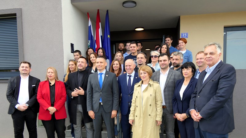 Trideset mladih sisačkih obitelji preuzelo ključeve svog novog doma