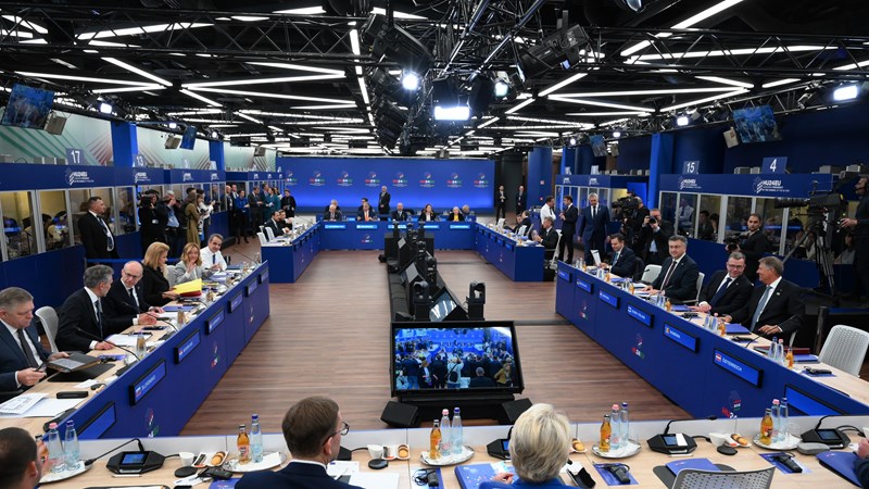 Svi se zalažemo za mir u Ukrajini, ali ne bilo kakav