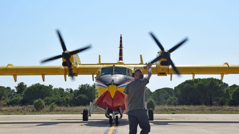 Republika Hrvatska ponovno uputila Canadair CL-415 u Crnu Goru