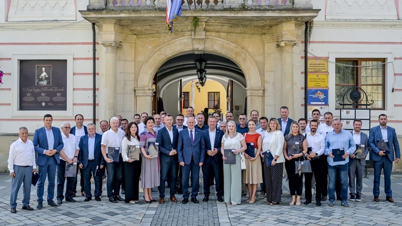 Bačić u Varaždinu: Dodijeljeno 46 ugovora i sporazuma vrijednih 14 milijuna eura