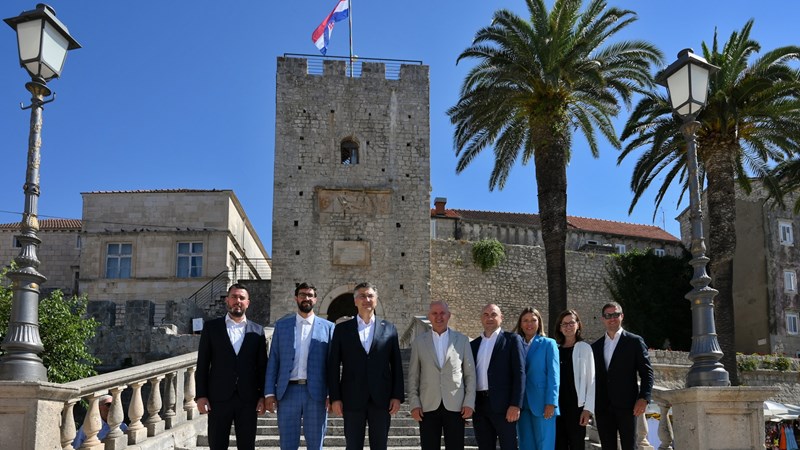 Plenković u posjetu Korčuli: Vlada vodi snažnu politiku ravnomjernog regionalnog razvoja s posebnim naglaskom na otoke
