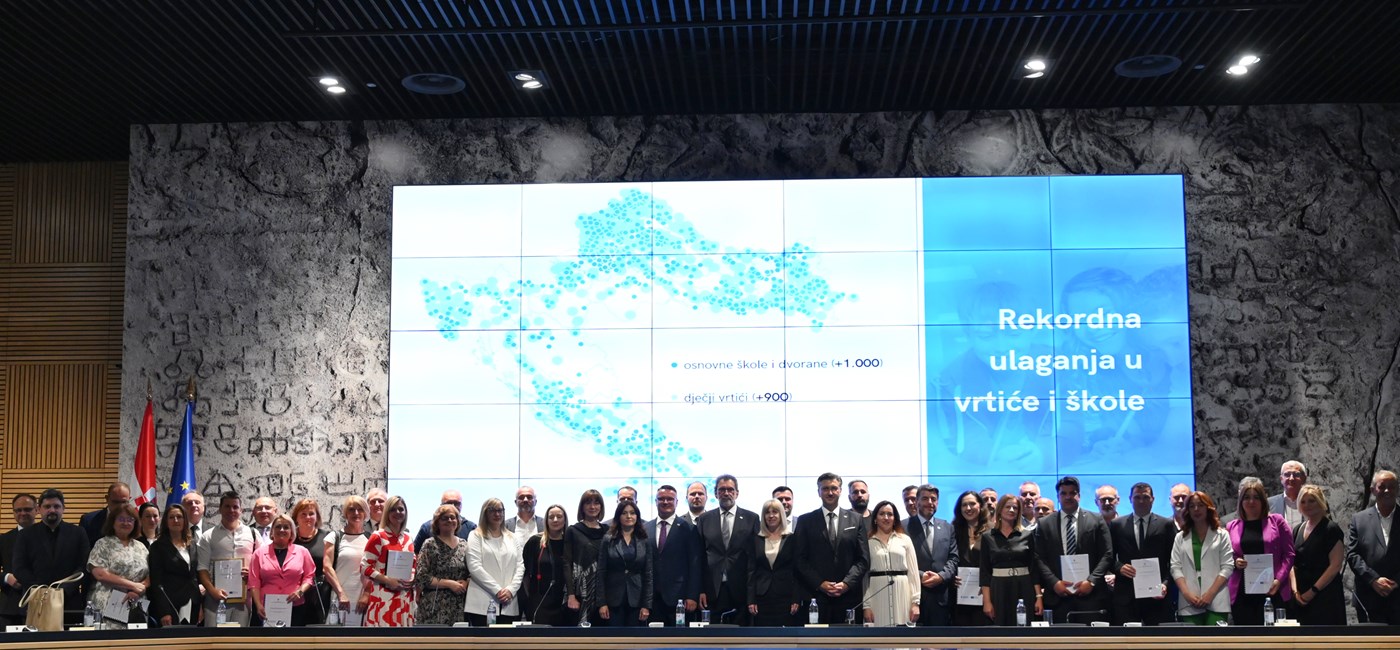 Dodijeljen 31 ugovor vrijedan 105,3 milijuna eura za izgradnju i opremanje osnovnih škola