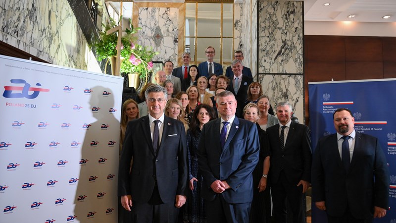 Predsjednik Vlade s veleposlanicima država članica EU-a