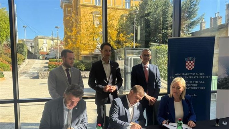 Potpisani ugovori o bespovratnim sredstvima za luke u Crikvenici i Opatiji