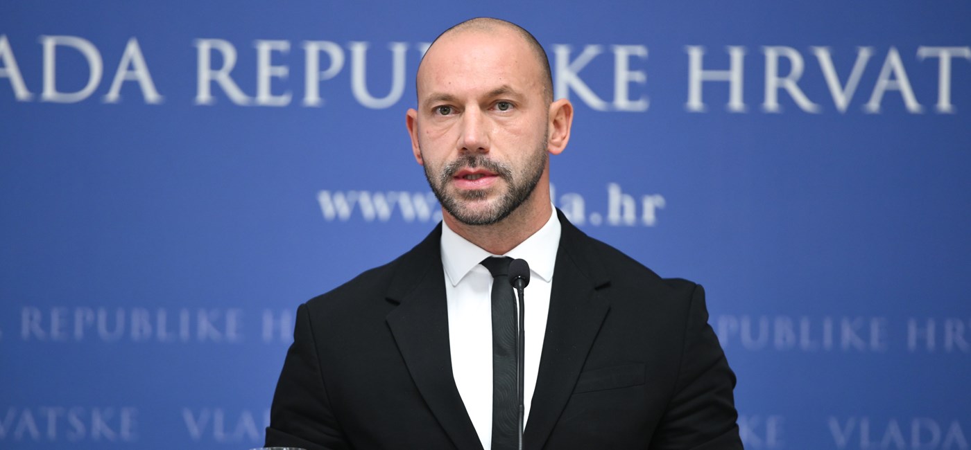 Zakon o kaznenom postupku nije donesen pa nema niti potrebe za postupkom ocjene suglasnosti s Ustavom