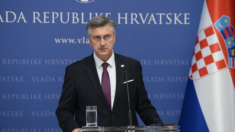 Plenković: Oporba stalno stvara osjećaj kaosa; svi zakoni su u korist građana i bolji su u odnosu na postojeće stanje