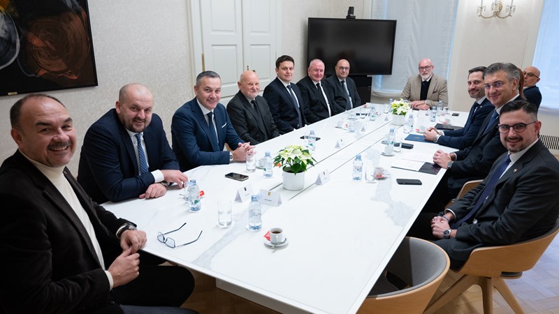 Predsjednik Vlade Plenković susreo se s najvišim predstavnicima sportskog sektora 