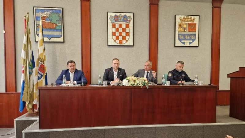 Vlajčić: Afrička svinjska kuga ne poznaje nacionalnost ni stranačku pripadnost