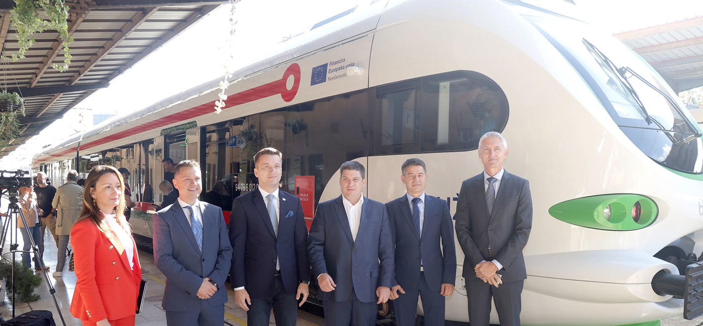 Prvi baterijski vlak u Hrvatskoj pušten u promet  