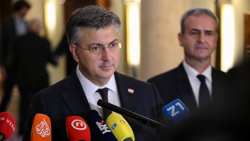 Lažna i prijetvorna politika Milanovića ne vodi nikud