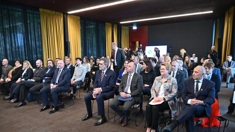   Fuchs: Atraktivniji studijski programi za privlačenje stranih studenata