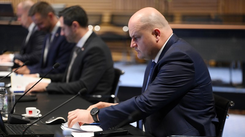 Šušnjar na sjednici Vlade: Nastavak odgovorne politike u zaštiti standarda građana