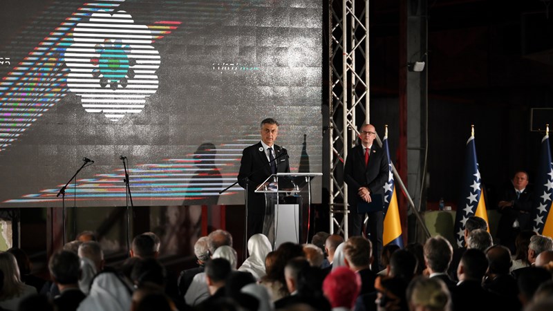 Plenković: Sjećanje na Srebrenicu univerzalna je poruka da se više nikada ne dogodi sličan zločin