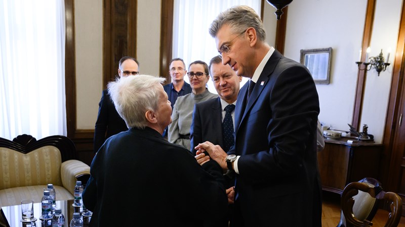 Premijer Plenković primio majku francuskog dragovoljca Jean-Michela Nicoliera