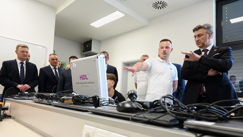 Veliko ulaganje Vlade u strukovno obrazovanje – 260 milijuna eura u mrežu od 26 centara kompetentnosti