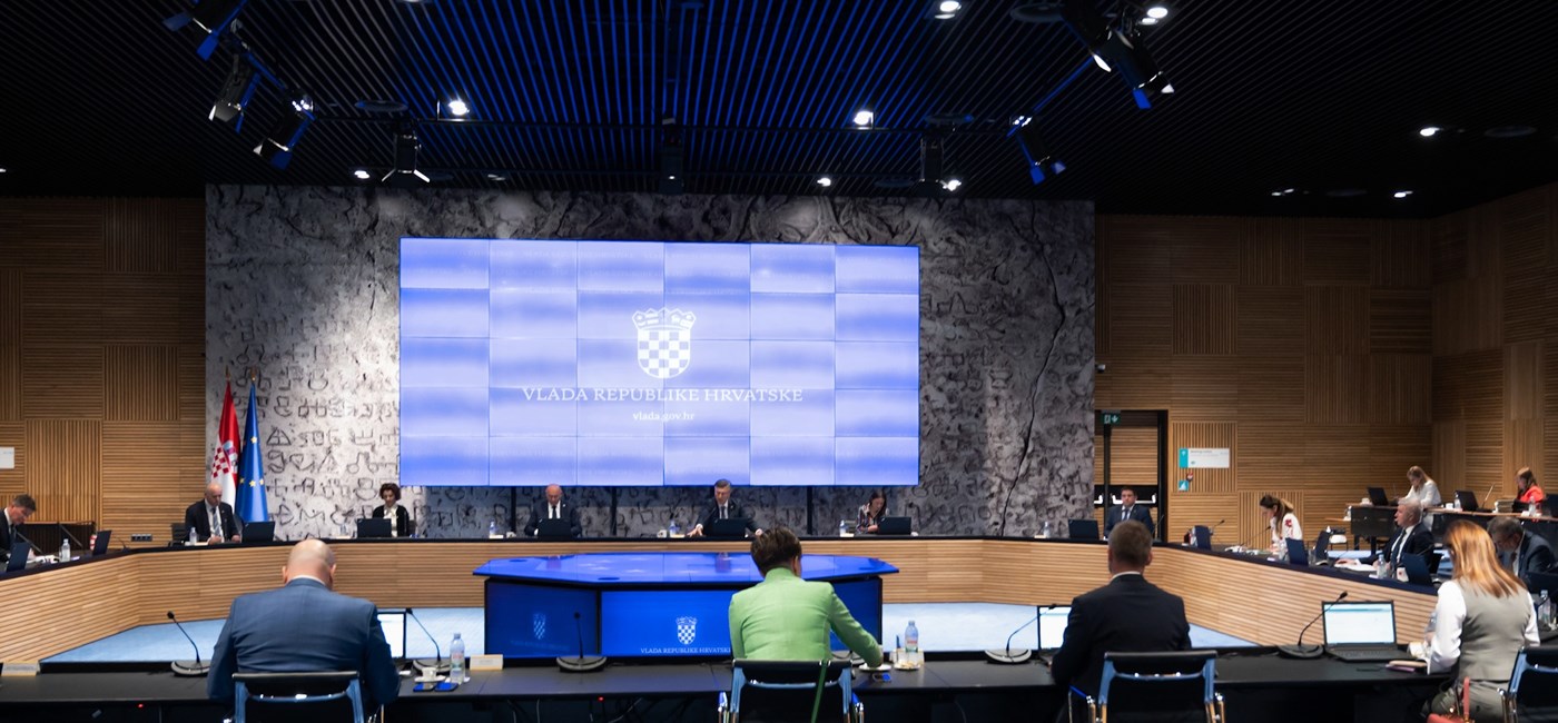 Sjednica Vlade: Trgovcima obveza objave cjenika na internetu i isticanje dodatne cijene