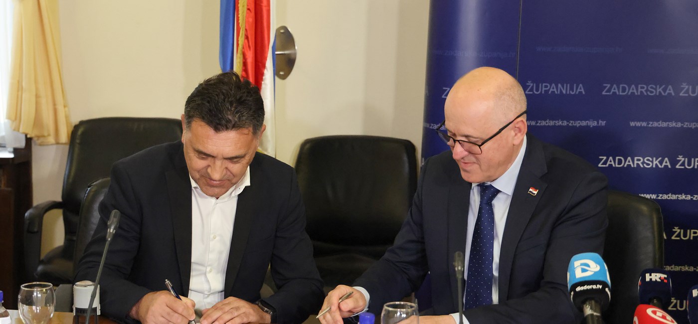 Bačić u Zadru potpisao sporazume za obnovu i izgradnju stambenih jedinica