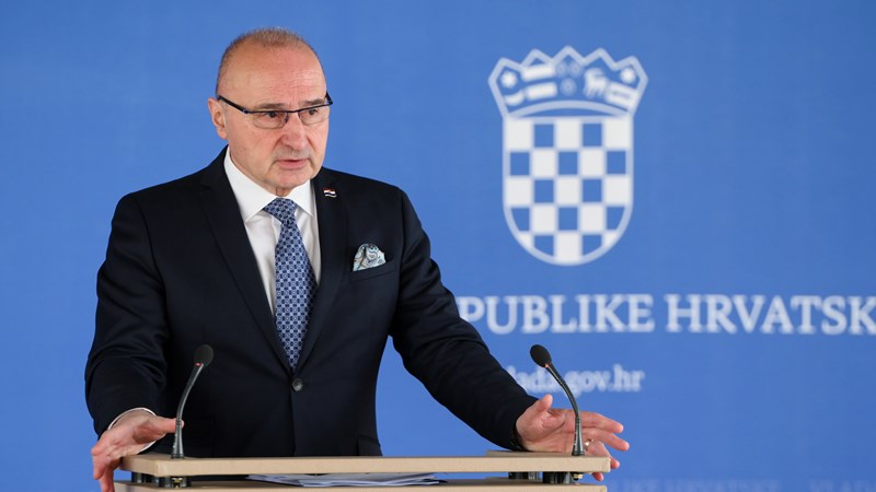 Grlić Radman: Očekujemo reakciju EU-a na protjerivanje hrvatskih državljana iz Srbije