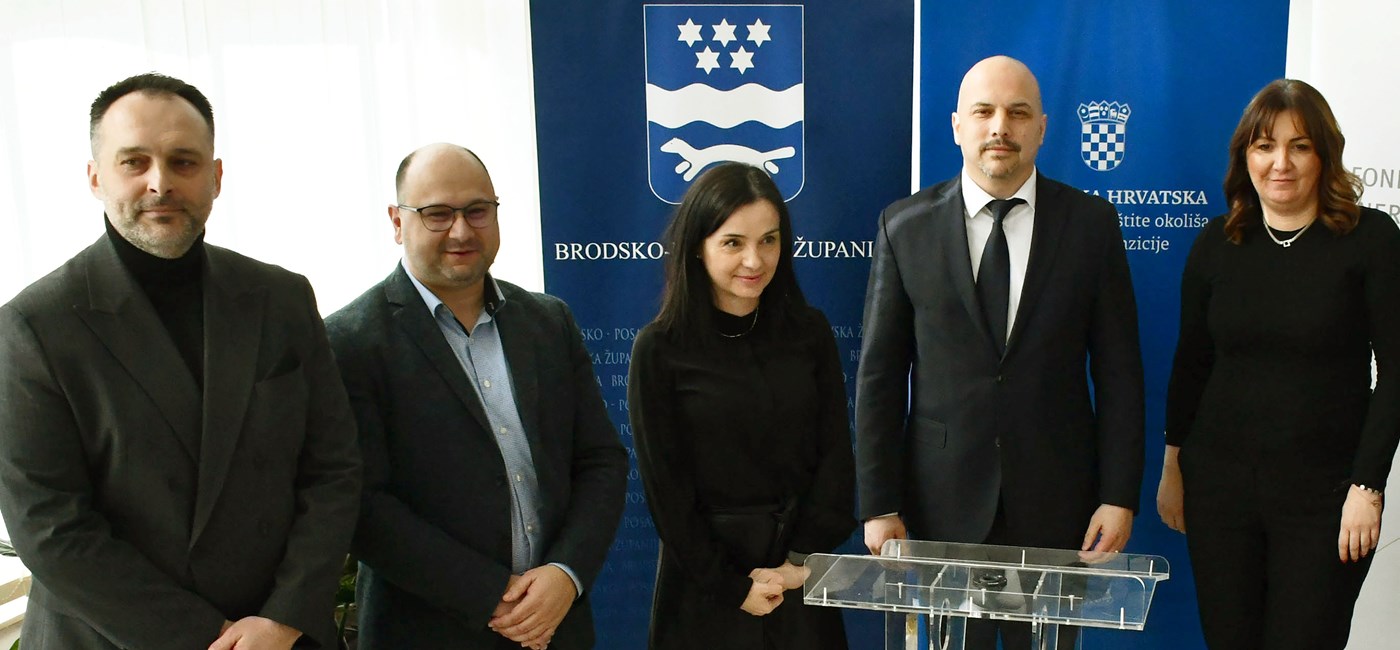 Vučković uručila ugovore za izgradnju pet pretovarnih stanica u tri županije 