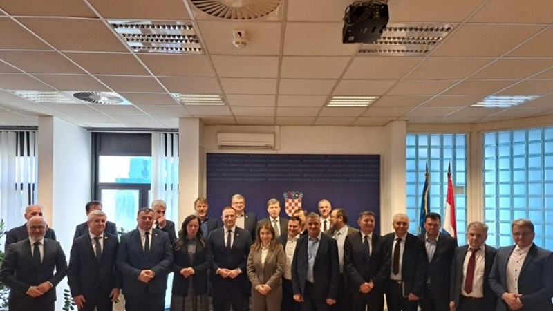 Vlajčić: Dijalog s predstavnicima komora ključan za jačanje konkurentnosti domaće proizvodnje