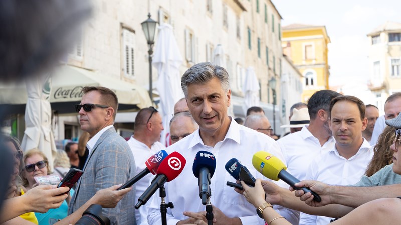 lIegalno odlagalište otpada u Gospiću će se sanirati, a odgovorne procesuirati