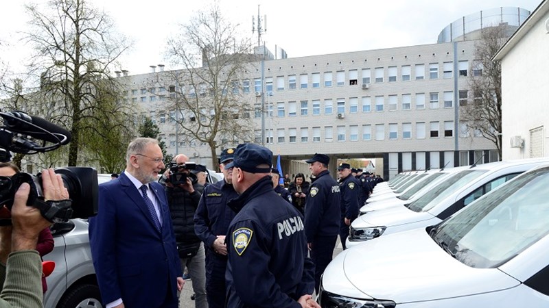 Nabavljeno 16 vozila vrijednih 1,8 mil. eura, 75 posto sredstava osigurano iz fondova EU