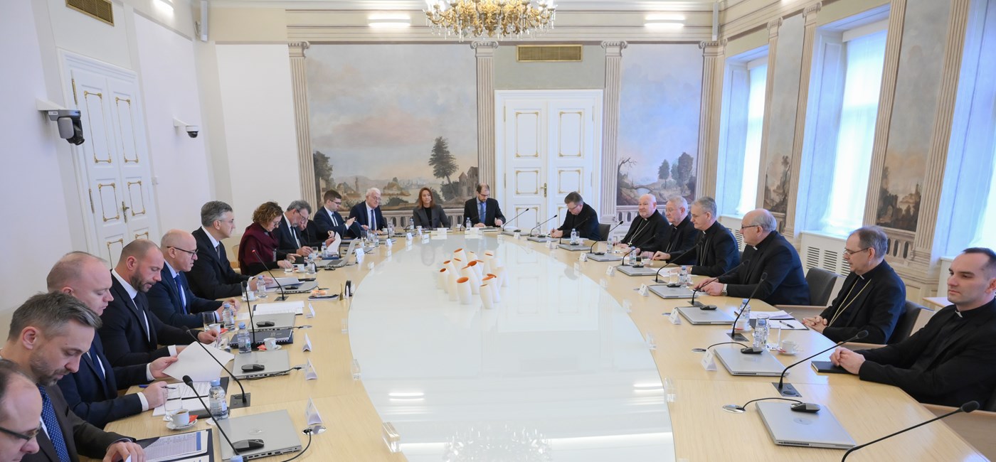 Održan redoviti polugodišnji sastanak Vlade i HBK-a 