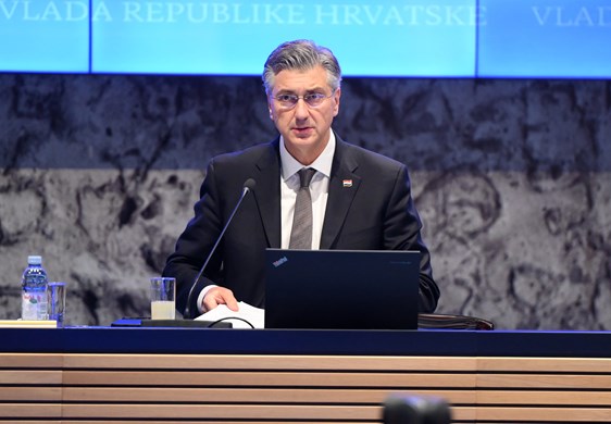 Vladina ponuda je uravnotežena i na tragu je kontinuiranih povećanja u skladu s proračunskim mogućnostima 