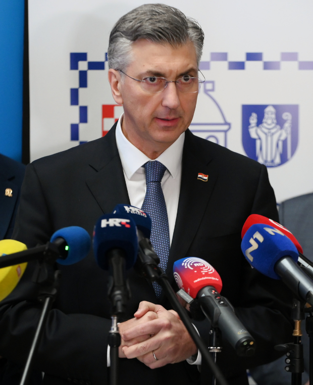 Današnji posjet obilježilo je potpisivanje ugovora i pokretanje projekata u vrijednosti većoj od 370 milijuna eura