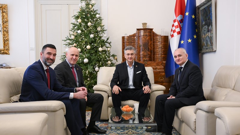 Vlada nastavlja podupirati obnovu ključnih obrazovnih institucija u Zagrebu