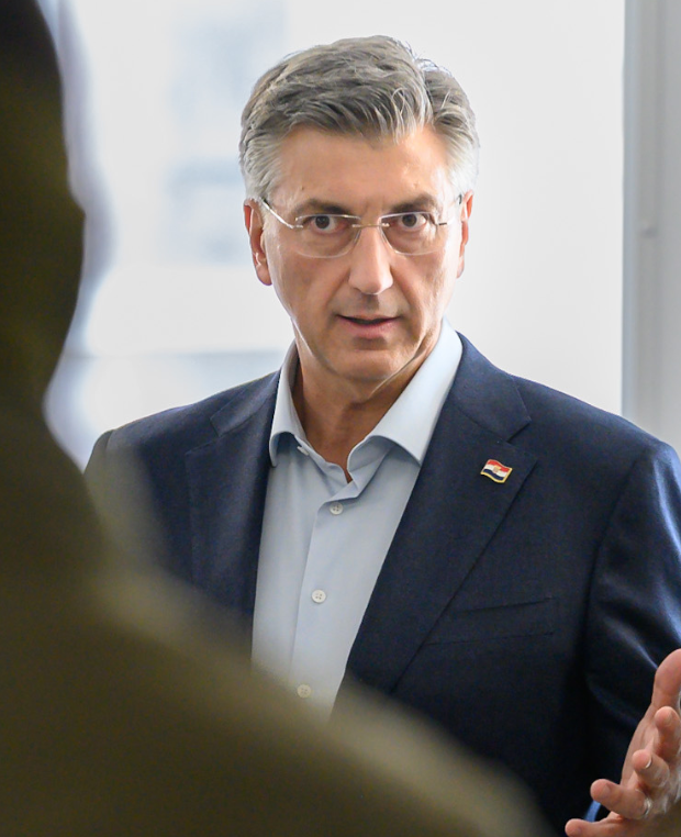 Jačamo strateško partnerstvo s Francuskom i potvrđujemo pripadnost krugu saveznika u NATO-u i Europskoj uniji