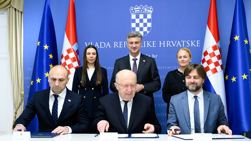 Jačamo sposobnosti Hrvatske vojske ulaganjem u modernizaciju obrambenih snaga vrijednim 1,7 milijardi eura