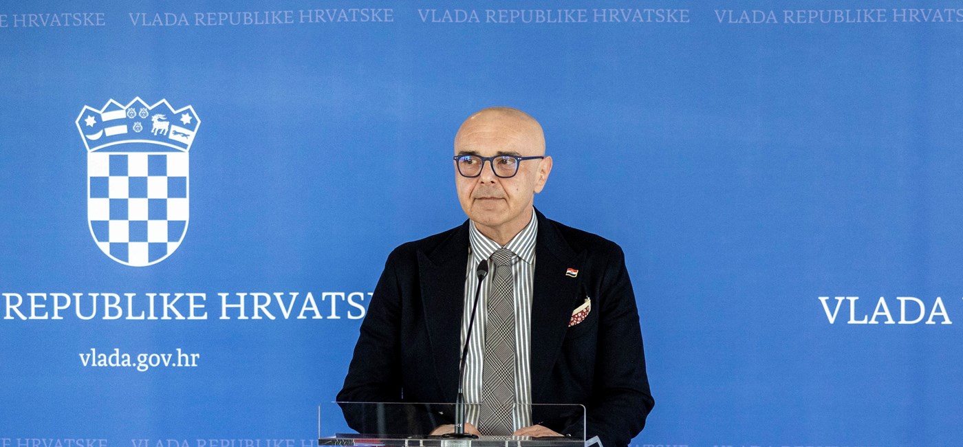 Bezidejne političke opcije plasiraju teze koje nemaju uporišta u činjenicama