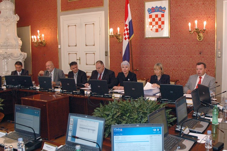 Slika /2016/Sjednice/Arhiva/17772_sjednica_vlade_republike_hrvatske.jpg