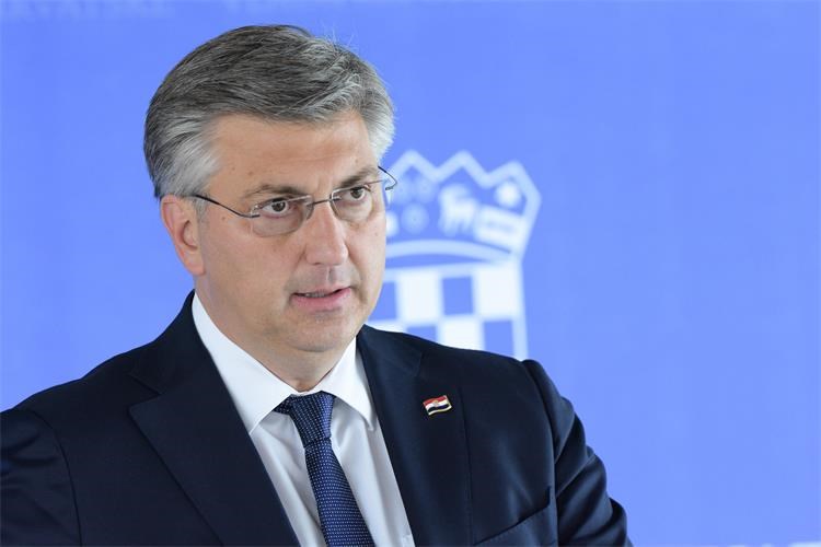 Vlada Republike Hrvatske - Plenković: Ne smijemo relativizirati nasilje